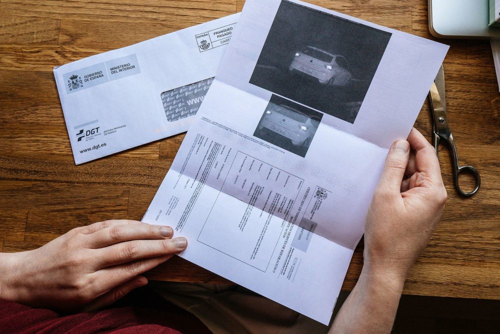 cómo recurrir una multa de tráfico
